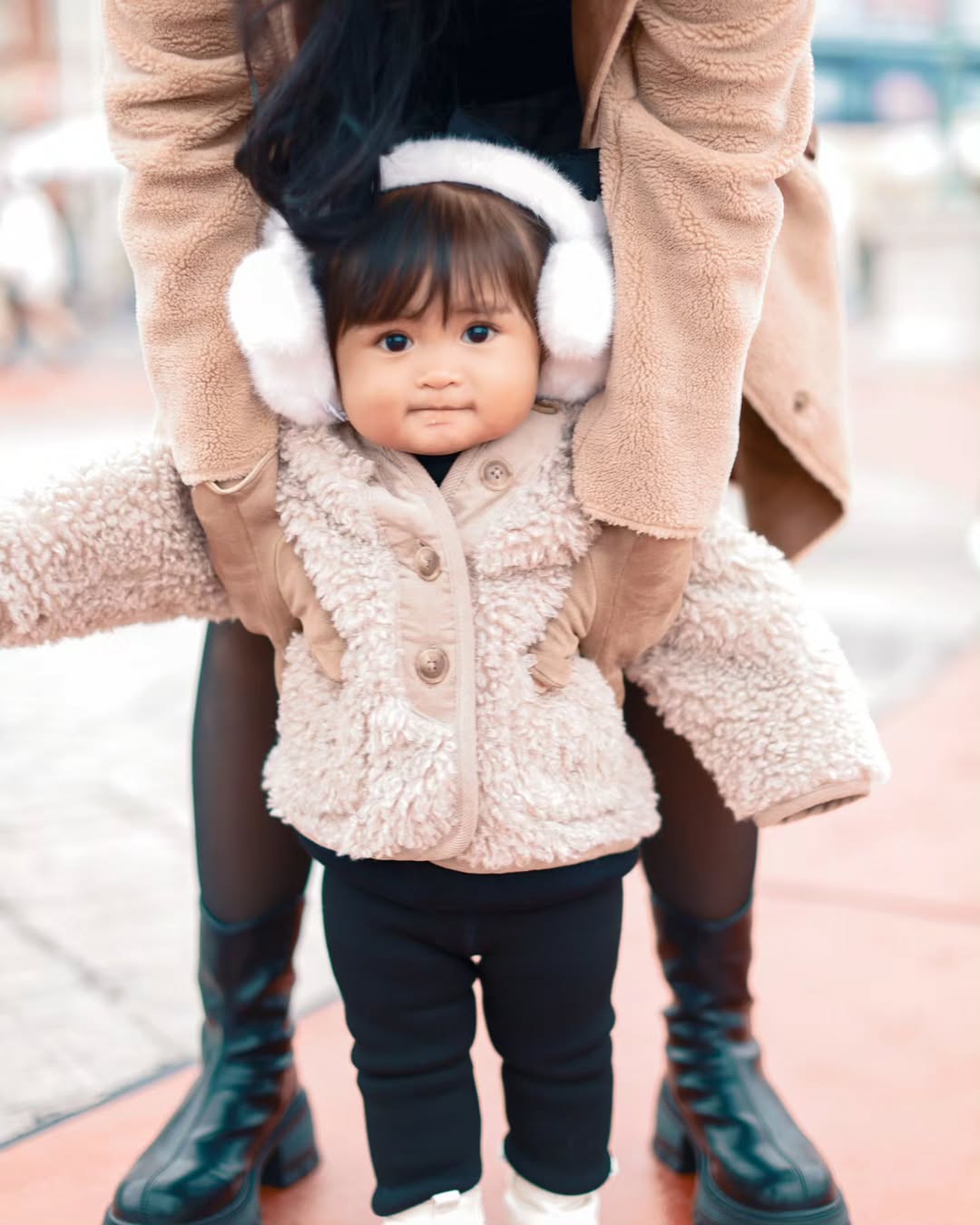 Denny Caknan Ajak Anak Istri ke Disneyland Jepang, Dek Cunda Jadi Sorotan