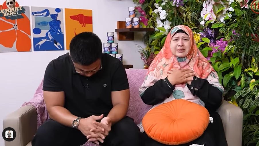 Kakak Bigmo Fitnah Azizah Salsha HS Sama Mantan Meski Udah Nikah, Kini Ibunya Menangis Minta Maaf