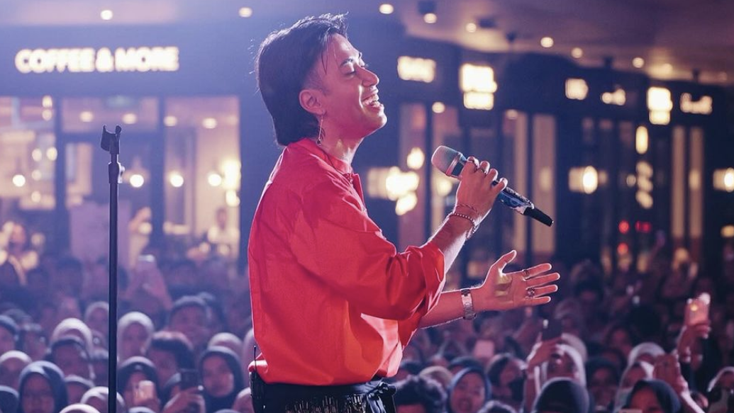 Vidi Aldiano Disebut Netizen Tahan Sakit Saat Manggung, Ini Faktanya!