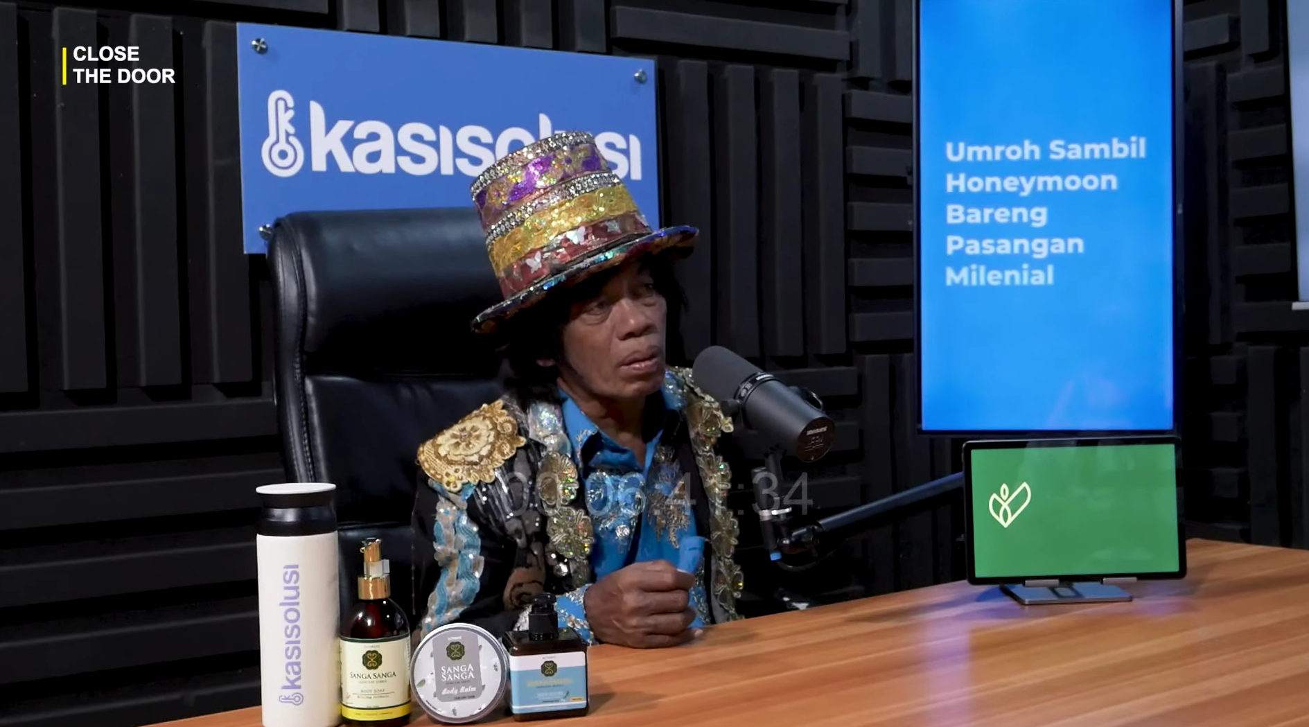 Keukeh Jualan, Pak Tarno Dapat Penghasilan Segini Sehari di Depan SD