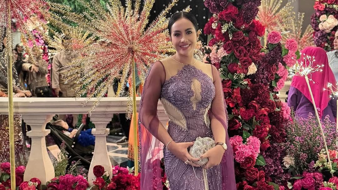 Shinta Bachir Klarifikasi Postingan Bareng Teuku Ryan Kena Kritik