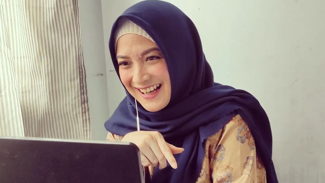 Andhara Early Kini Jadi Sopir Anter Jemput Sekolah