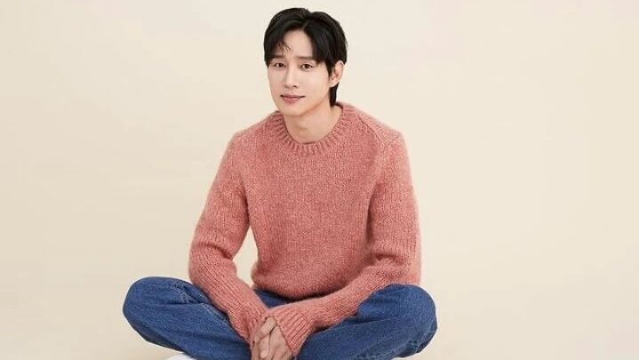 Akun Instagram Park Sung Hoon Dihujat Netizen Lokal Akibat Queen of Tears Episode 14