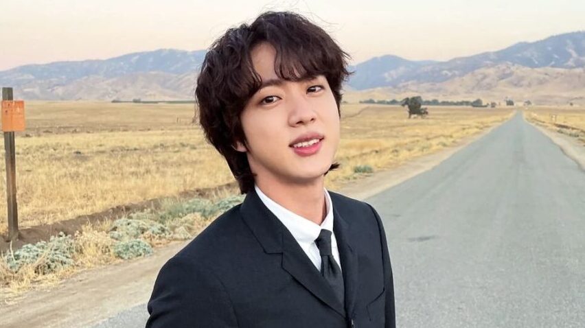 Jin BTS Diduga Bakal Jadi MC di 2024 MAMA Music Awards