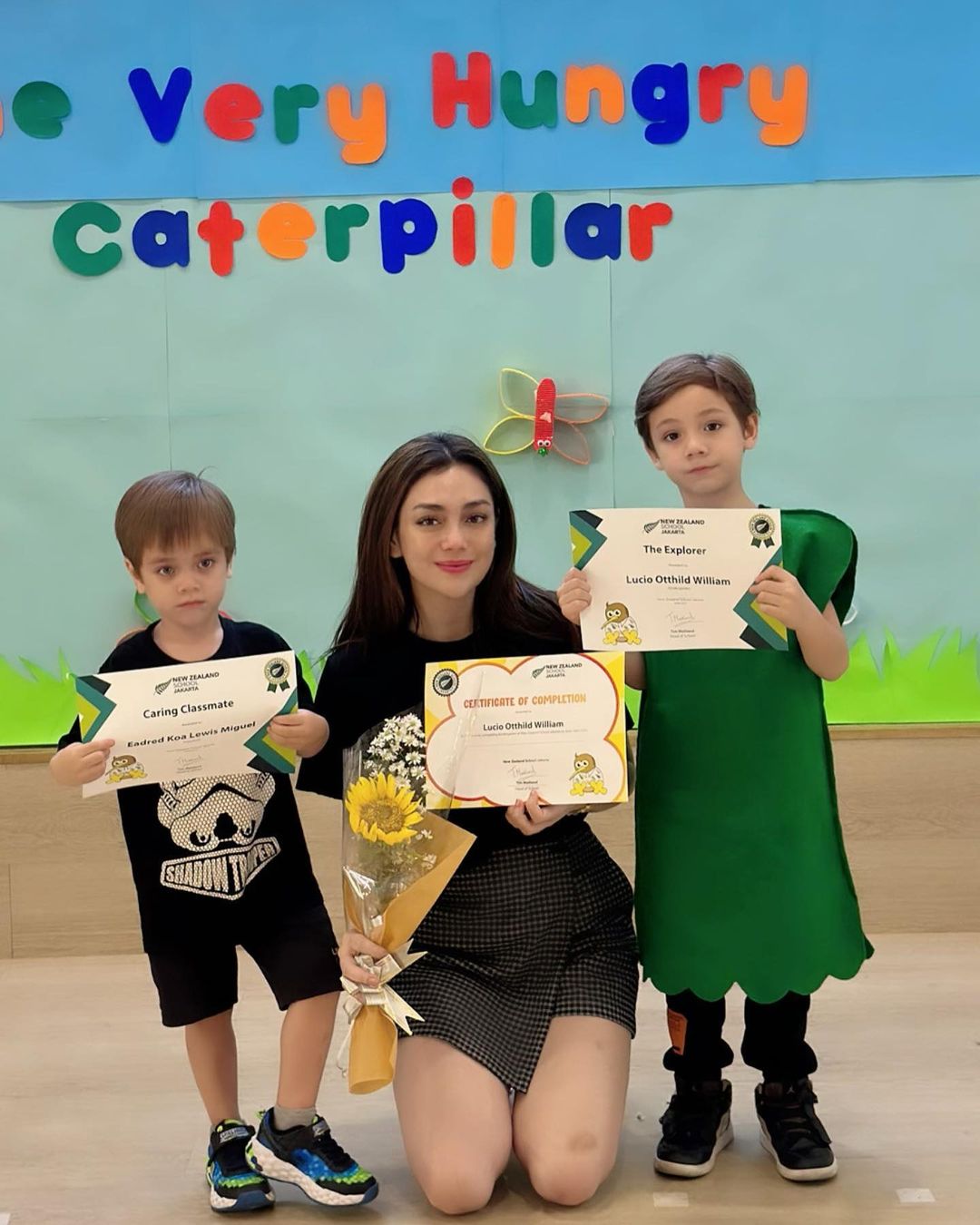 Celine Evangelista Isi Peran Ibu dan Ayah untuk 4 Anak