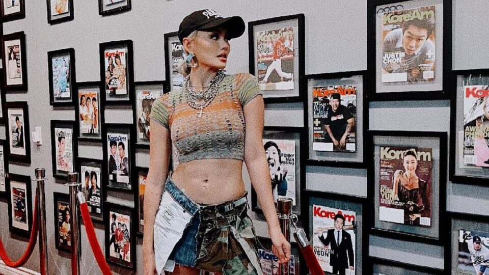 Agnez Mo Dilarang Nyanyikan 5 Lagu Karya Ari Bias