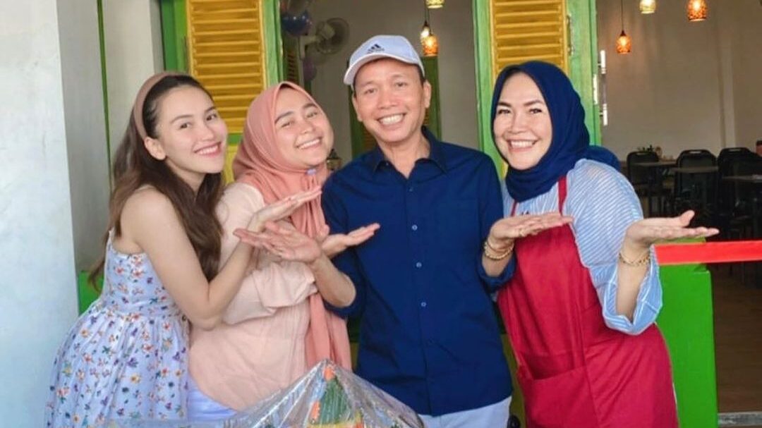 Ayah Ayu Ting Ting Amuk Warga Malaysia, Gak Terima Indonesia Dibilang Negara Miskin