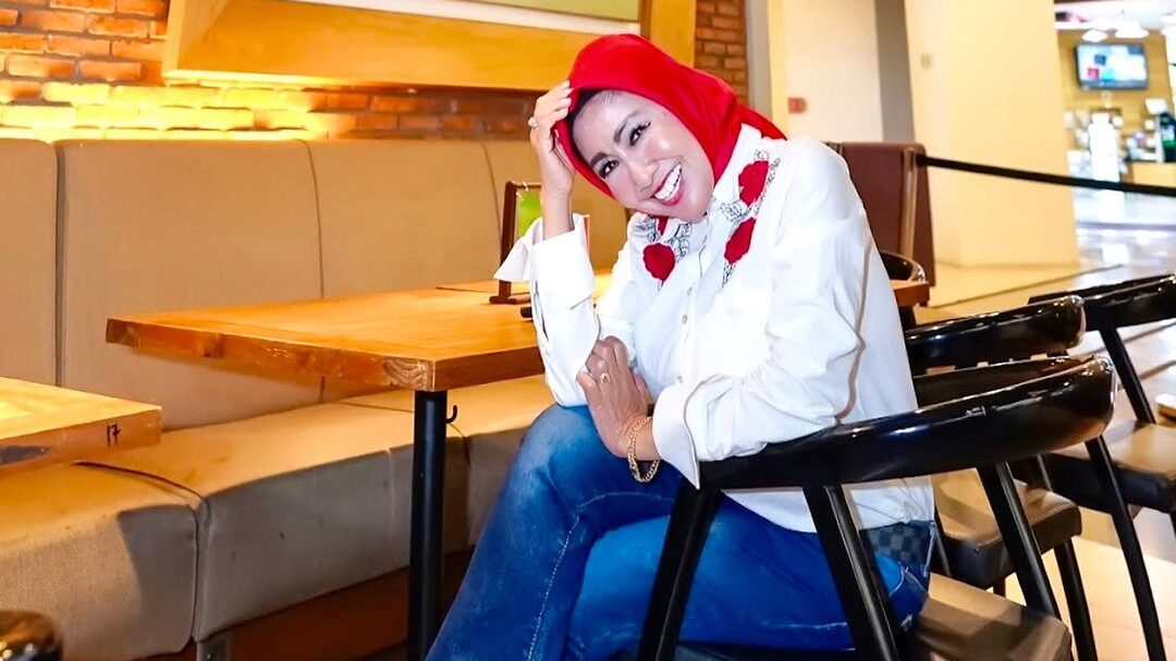 Tessa Mariska Orang Paling Banyak Dicari karena 'Rusak' Lagu Loneliness, Nangis Minta Maaf ke Putri Ariani