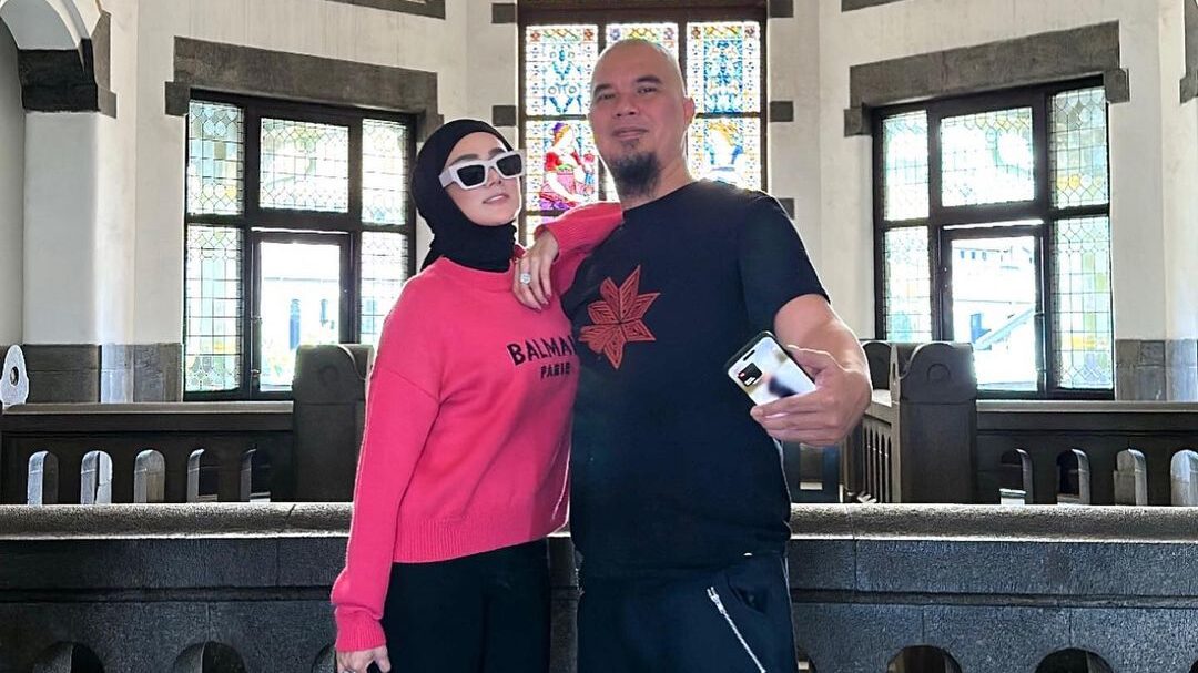 Mulan Jameela dan Ahmad Dhani Lega Permohonan Asal-usul Anak Mereka Dikabulkan