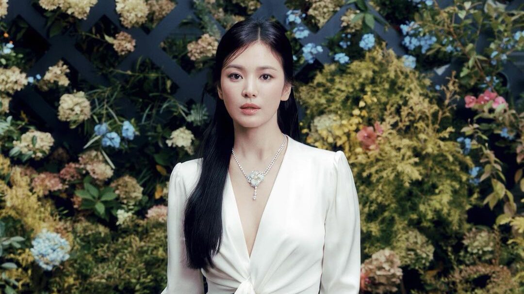 Song Hye Kyo Jadi Biarawati di Film Korea Dark Nuns
