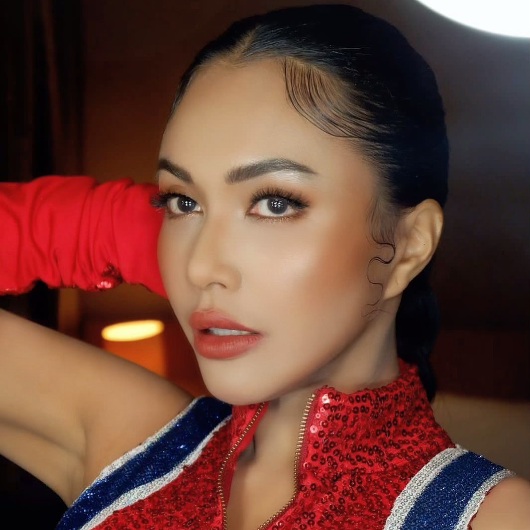 Mulia Banget, Denada Galang Dana untuk Anak-Anak Pejuang Kanker