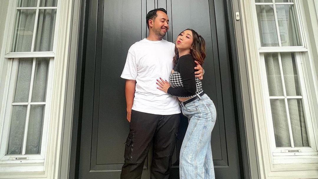 Kiky Saputri Tolak Tawaran Operasi Hidung Gratis Demi Suami