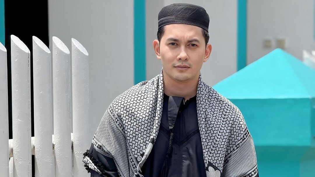 Kiki Farel Maafkan dan Ajak Ayah Umrah Usai 22 Tahun Tak Berhubungan Baik