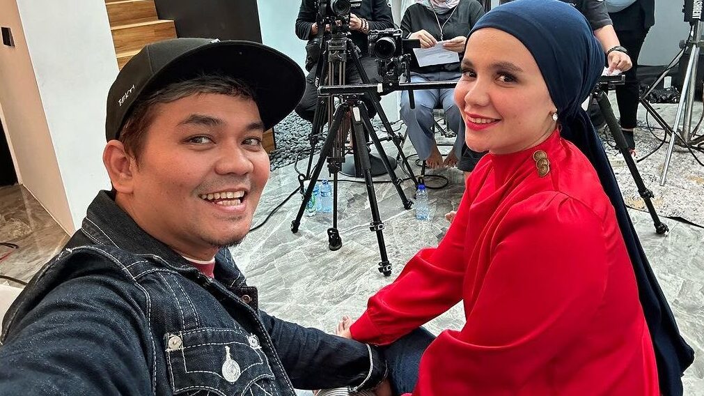 Umrah Bersama, Indra Bekti dan Istri Siapkan Doa untuk Rumah Tangga