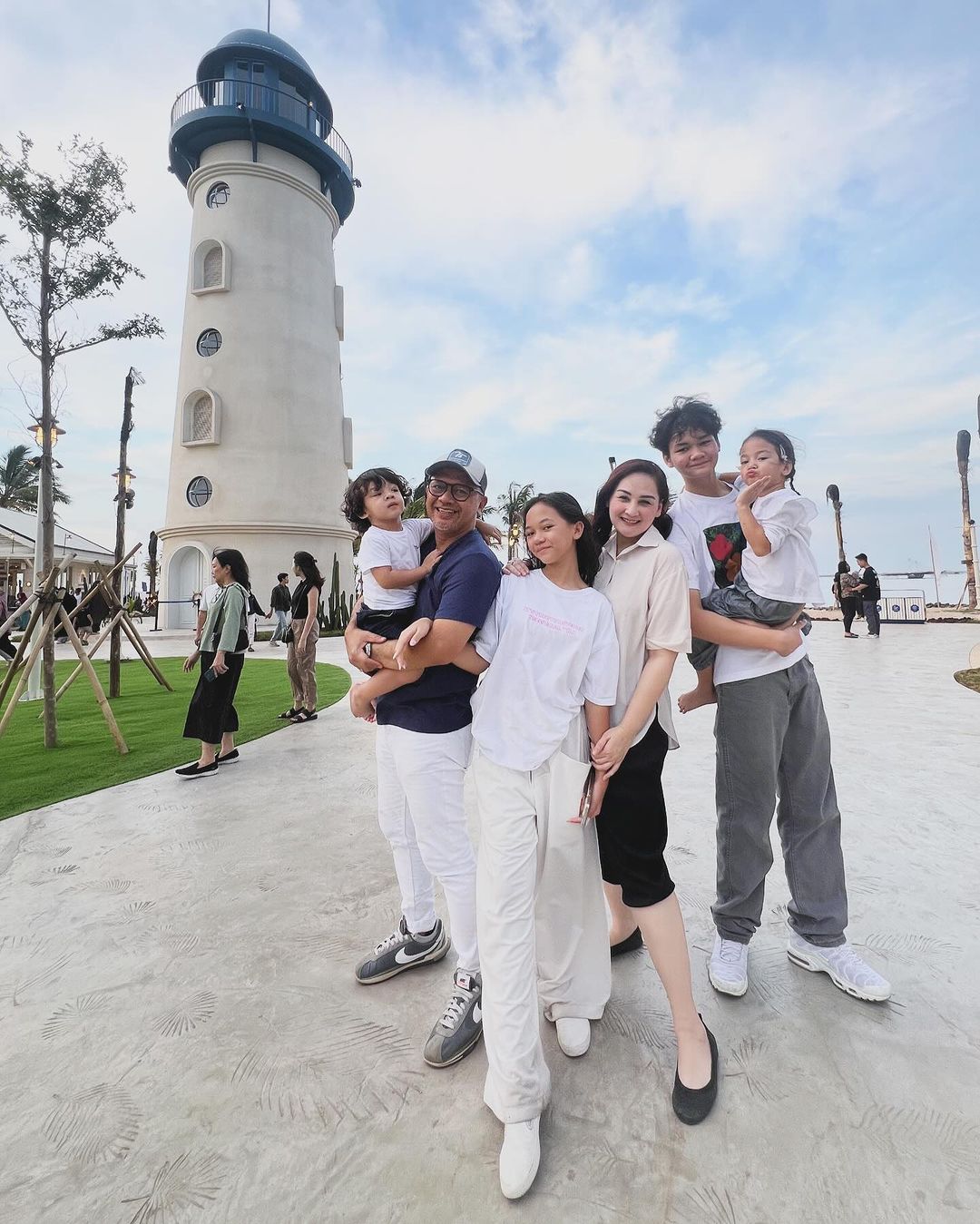 Anak Perlu Dipupuk Sikap Berani dan Percaya Diri, Yuk Ikuti Tips Mona Ratuliu