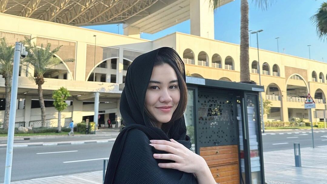 Aaliyah Massaid dan Reza Artamevia Alami Keajaiban Saat Umrah