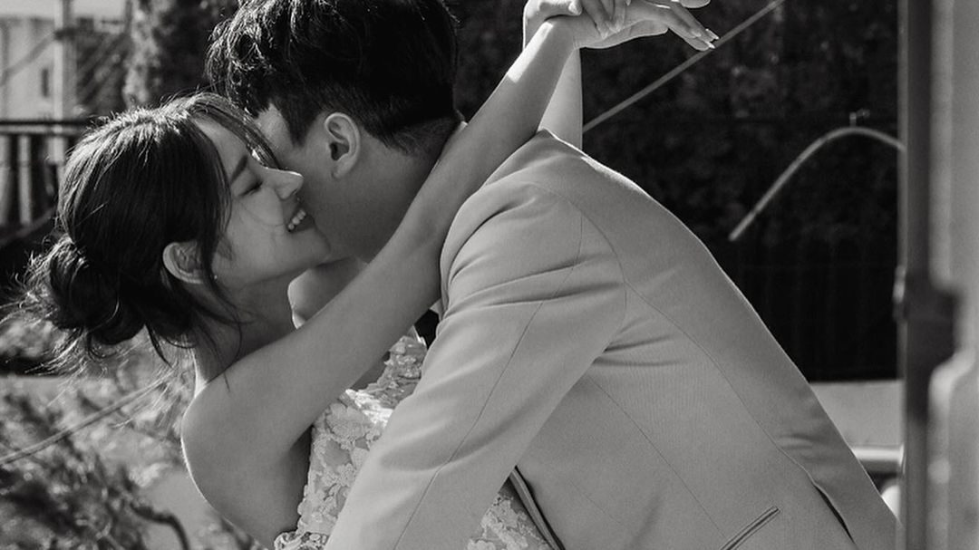 Yuna AOA Akan Menikah dengan Musisi Kang Jung Hoon