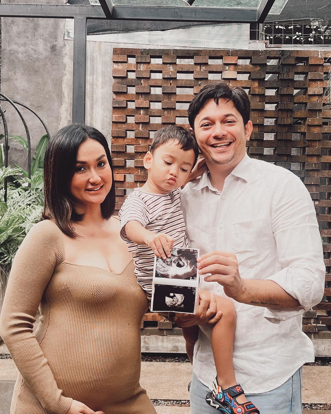 Sempat Idap PCOS, Tengku Dewi Putri Istri Andrew Andika Bagikan Kabar Hamil Anak Kedua