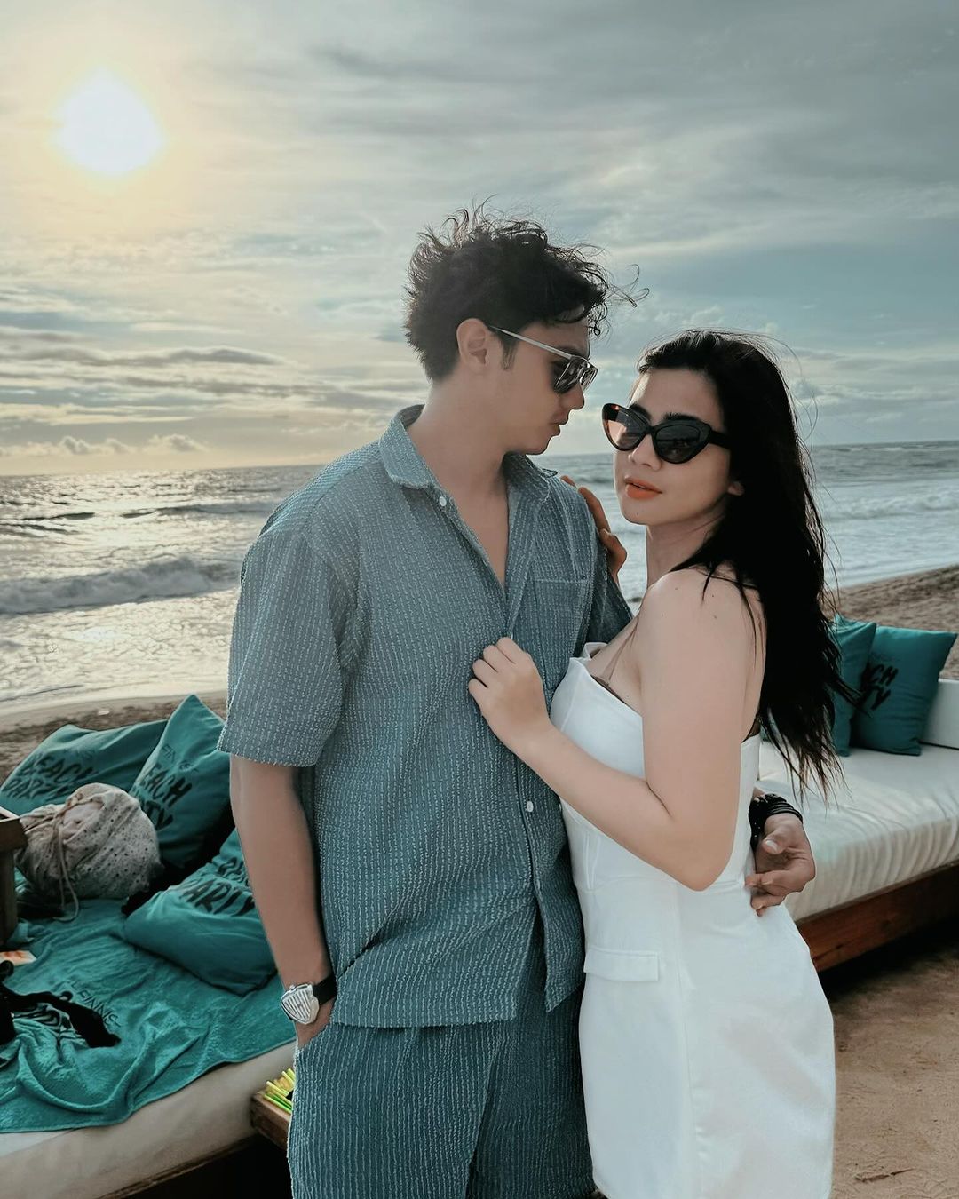 Men uning mushukiga juda qalin sik qoydim.