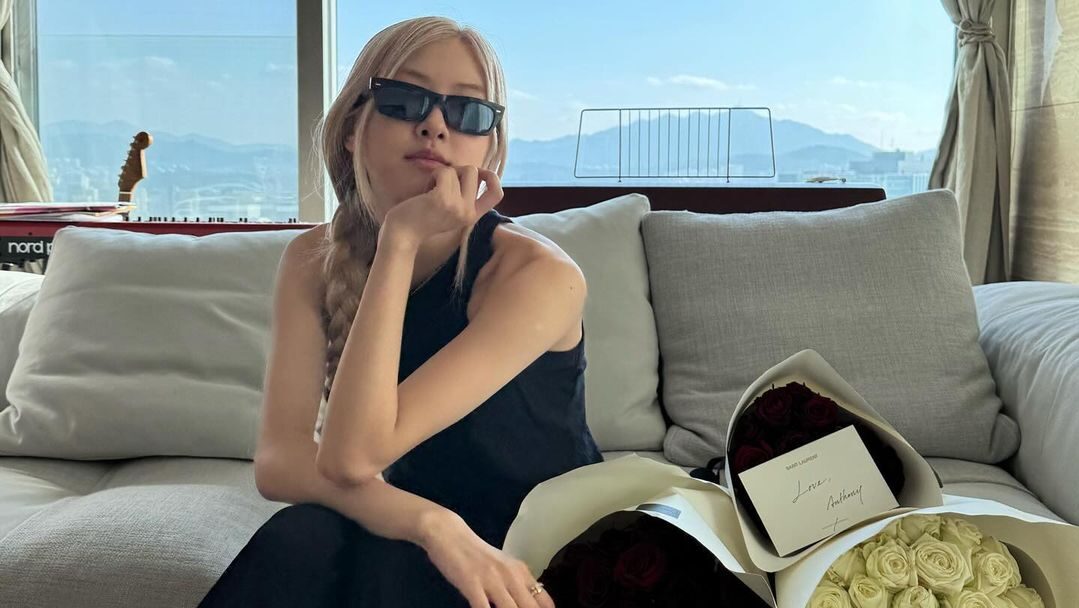 Rose Blackpink Rayakan Ulang Tahun dengan Permintaan Nama Fandom ke Fans