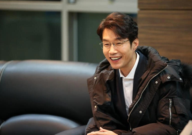 Aktor Extreme Job Song Young Kyu Meninggal Dunia, Jenazah Ditemukan di Dalam Mobil