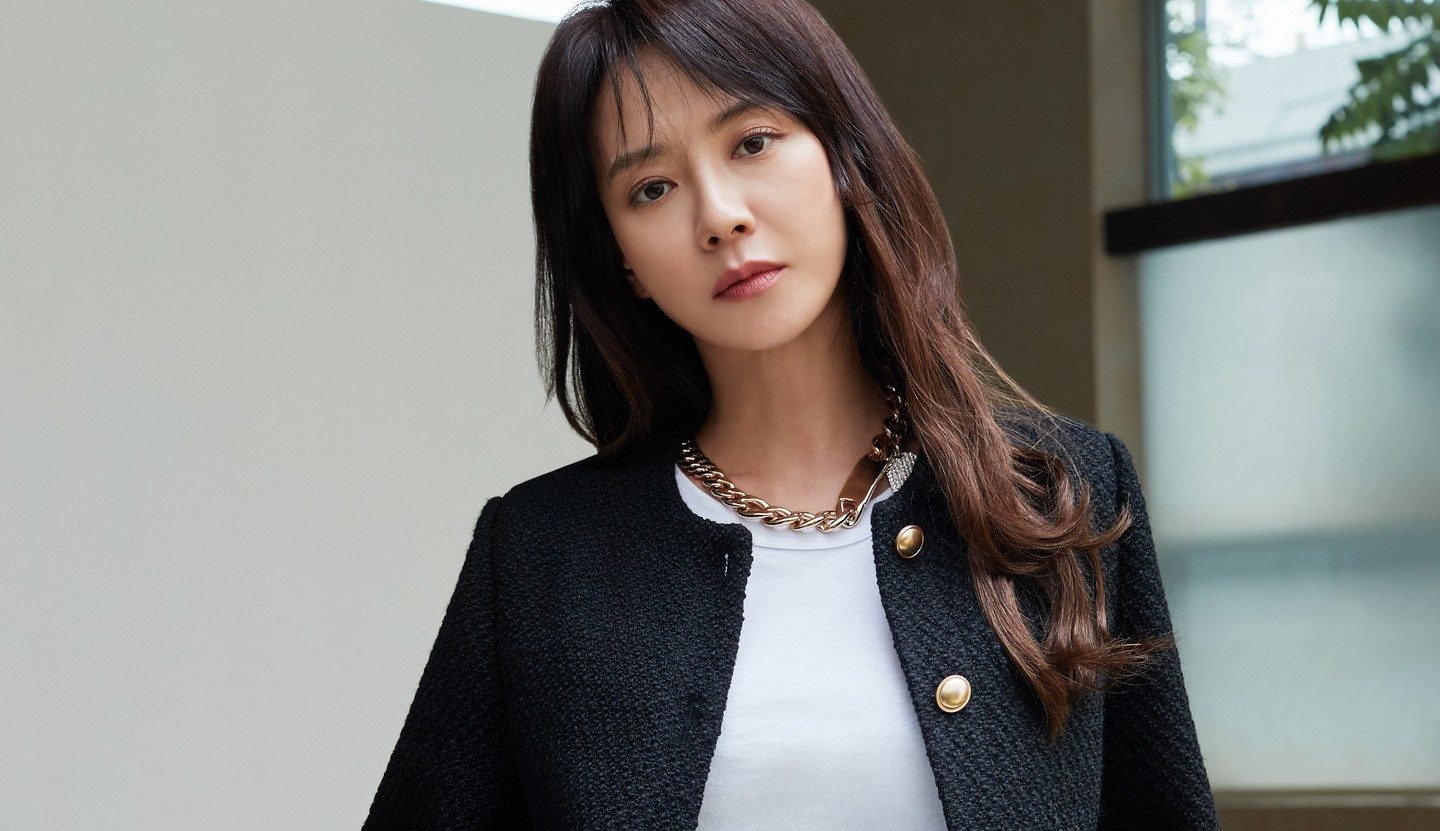 Song Ji Hyo Tertantang Perankan Penyelam Wanita di Film Dokumenter Deep Dive Korea