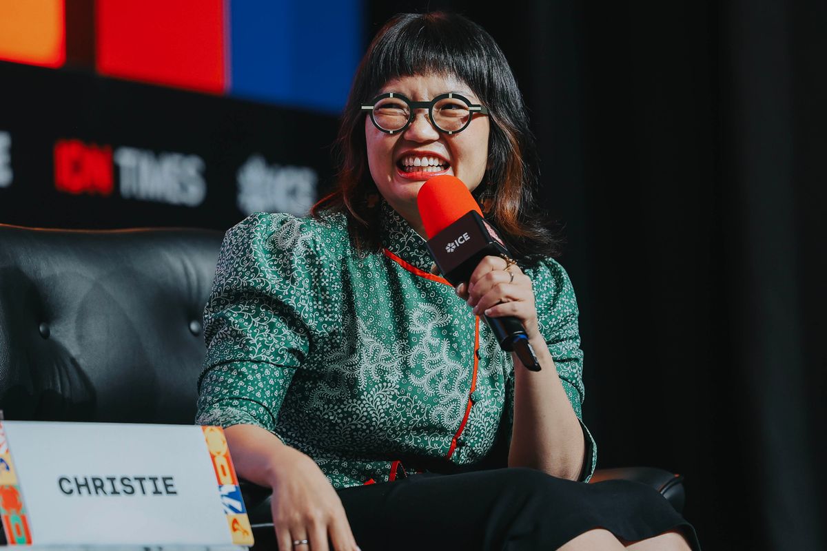 3 Fakta Stella Christie, Wamen Doyan Senyum Ternyata Lulusan Harvard