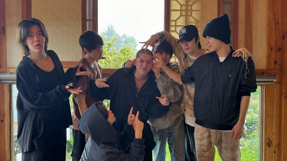 Diduga Soal Kolaborasi NCT dan Starbucks, Taeyong: Boikot