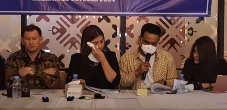 Berderai Air Mata, Teh Novi Pastikan Duit Donasi Agus Korban Penyiraman Air Keras Masih Utuh