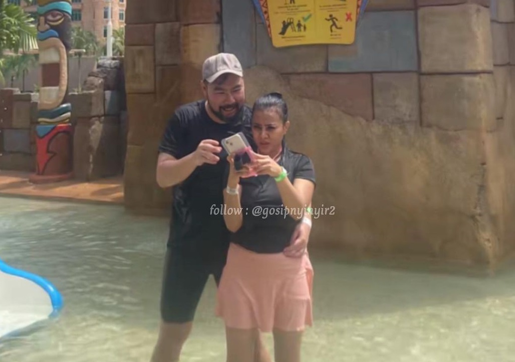 Bocor! Foto Hot Tisya Erni dan Aden Wong Selingkuh: Basah-basahan, Kuyup!