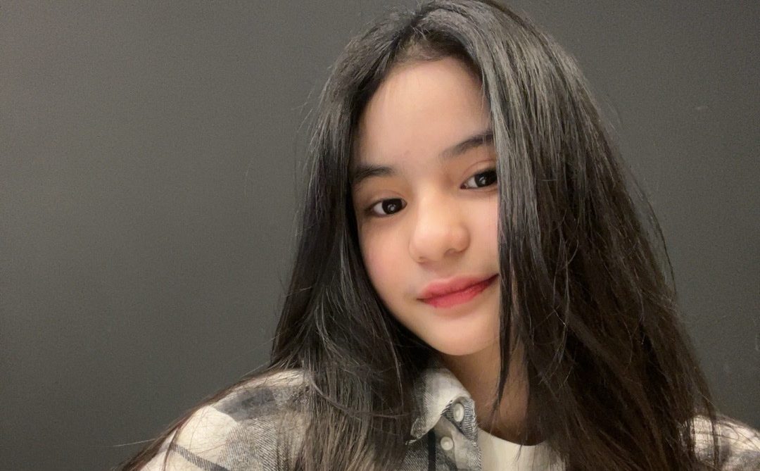 Momen Member Termuda Trisha JKT48 Lulus SD, Banjir Ucapan Selamat