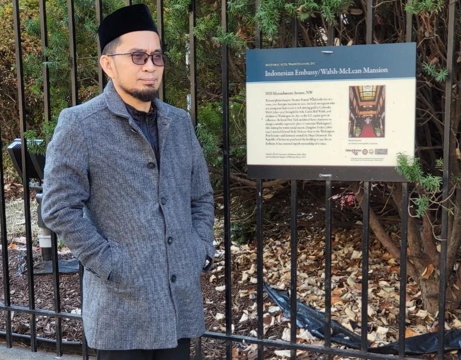 Gerakan Solat Dilecehkan Pendeta Gilbert, Reaksi Ustaz Adi Hidayat Tak Terduga!