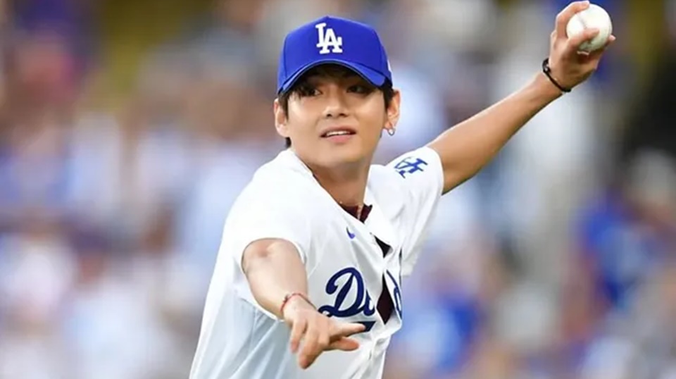 V BTS Disebut Ramal Kemenangan LA Dodgers 7-0 di MLB usai Jadi Pelempar Pertama