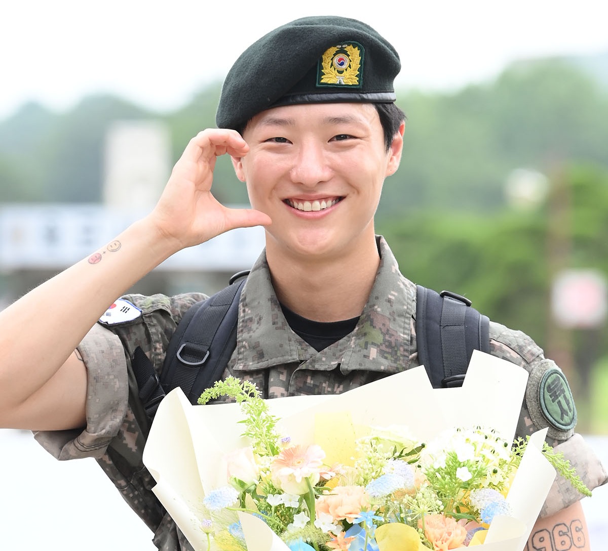 WOODZ Selesai Wamil Siap Berkarya Untuk Fans: Makasih telah menungguku