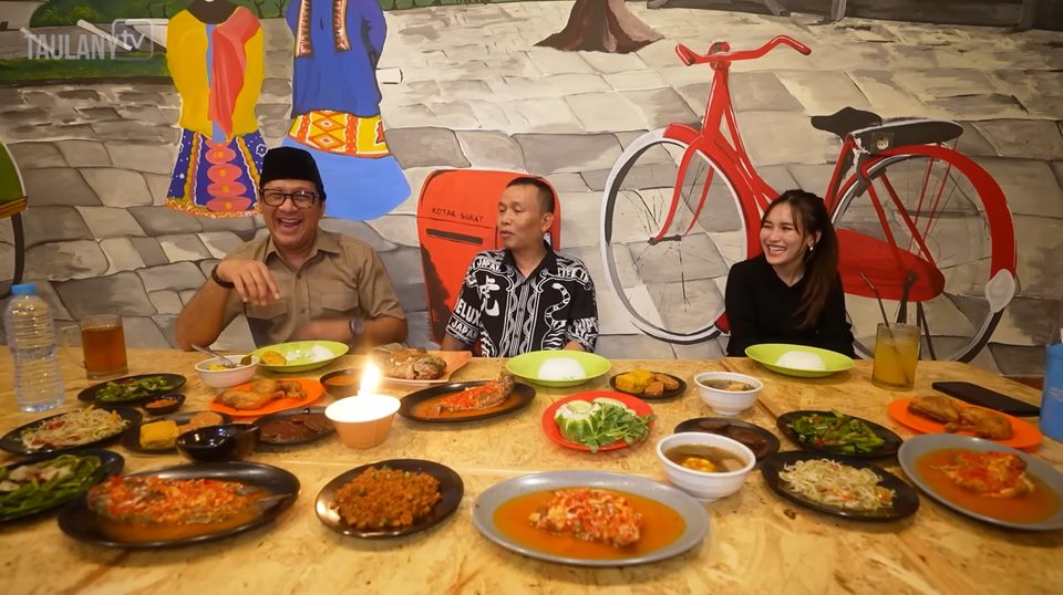 Warung Ayah Rojak yang Baru Disidak Andre Taulany