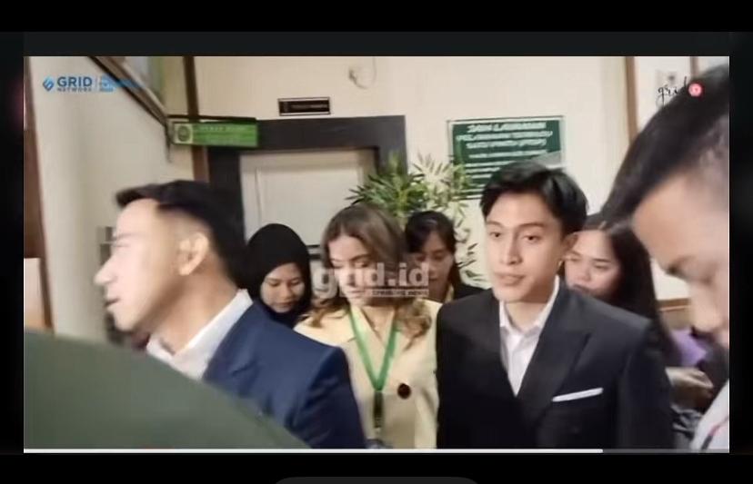 Hadiri Sidang Cerai, Pengacara Tasya Farasya Malah Bikin Netizen Salfok: Mataku Melihat Kegantengan