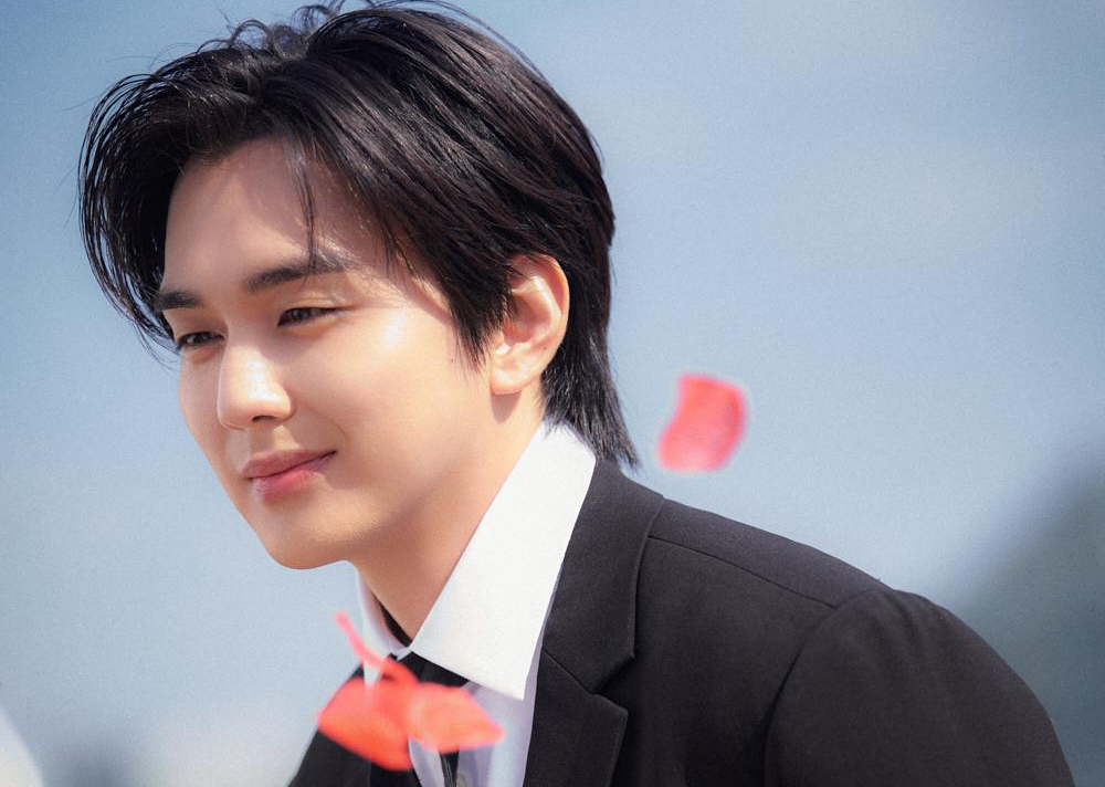 Yoo Seung Hoo Bikin Leleh Fans Jadi Model MV Day6, Konsep Prewednya Sungguhan