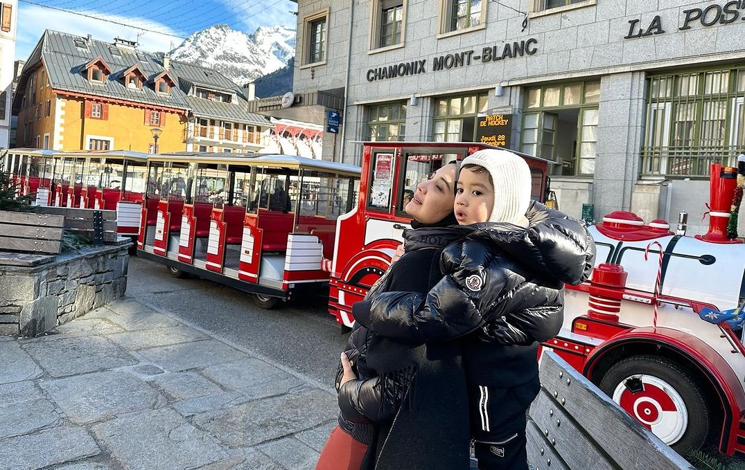 Zaskia Sungkar Bakal Bayi Tabung Untuk Tambah Momongan [Instagram]