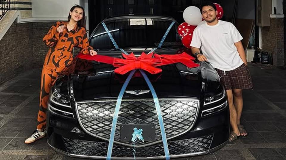 Thariq Halilintar Pamer Hadiah Mobil Buat Aaliyah, Denny Sumargo: Buset Berapa Miliar Ini