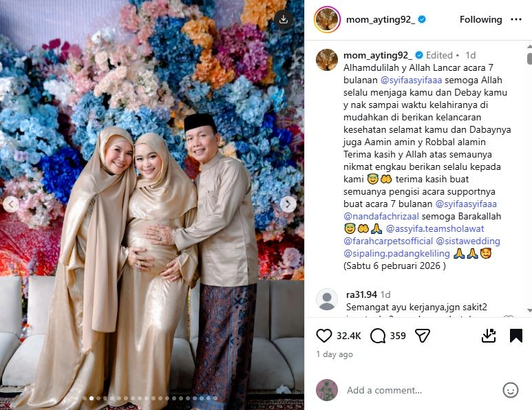 Acara 7 Bulanan Asyifa Adik Ayu Ting Ting [sumber: Instagram Mom Ayting92]