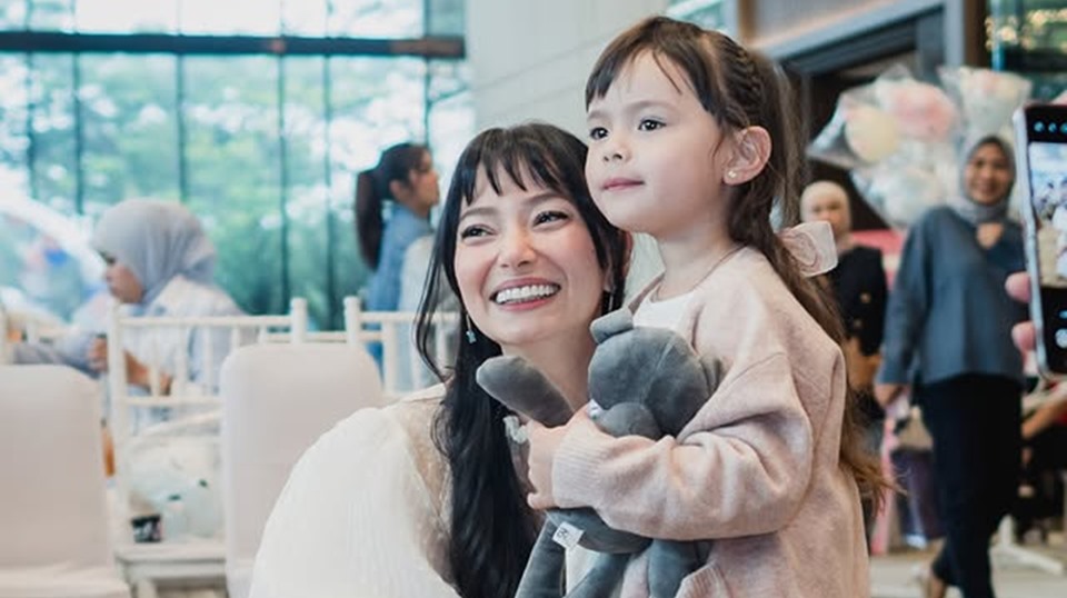 Perkara Rambut, Asmirandah Bikin Anaknya Langsung Nangis