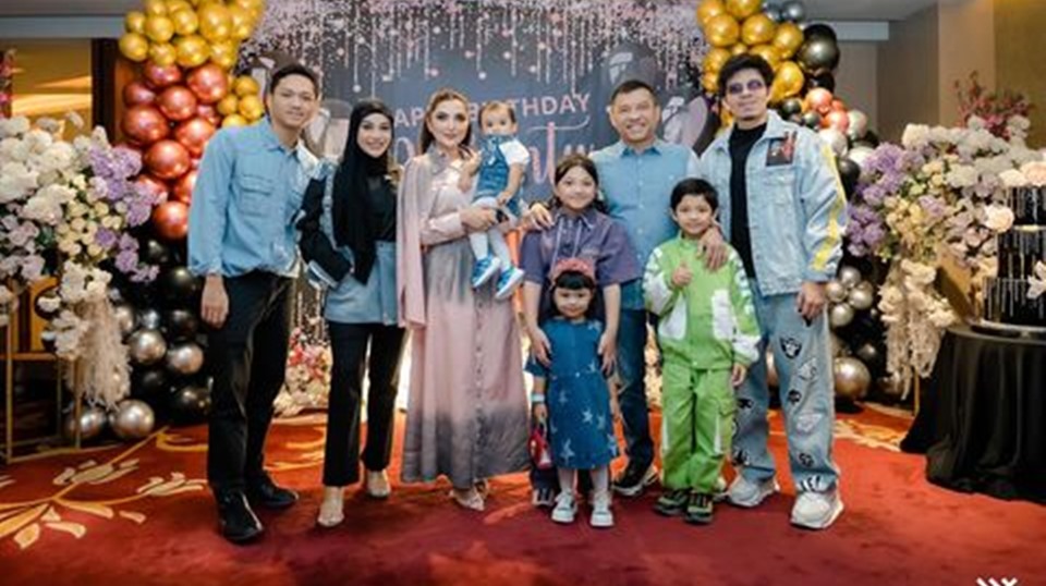 Ashanty Larang Anang Hermansyah Kasih Kado Ultah: Kalau Anak-Anak Ya Wajib