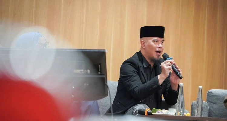 Ahmad Dhani Saat Jadi Narasumber Di Talkshow Hak Cipta [Instagram]