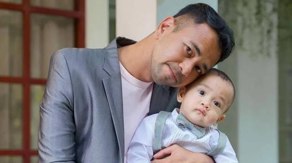 Gemasnya Rayyanza Cipung Potong Rambut Jadi Botak, Biar Samaan Kayak Raffi Ahmad