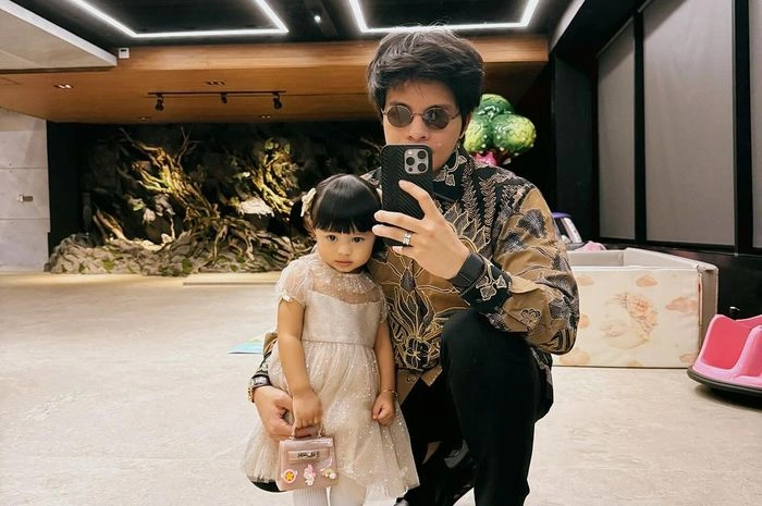 Ameena Dan Atta Halilintar [sumber: Instagram Attahalilintar]