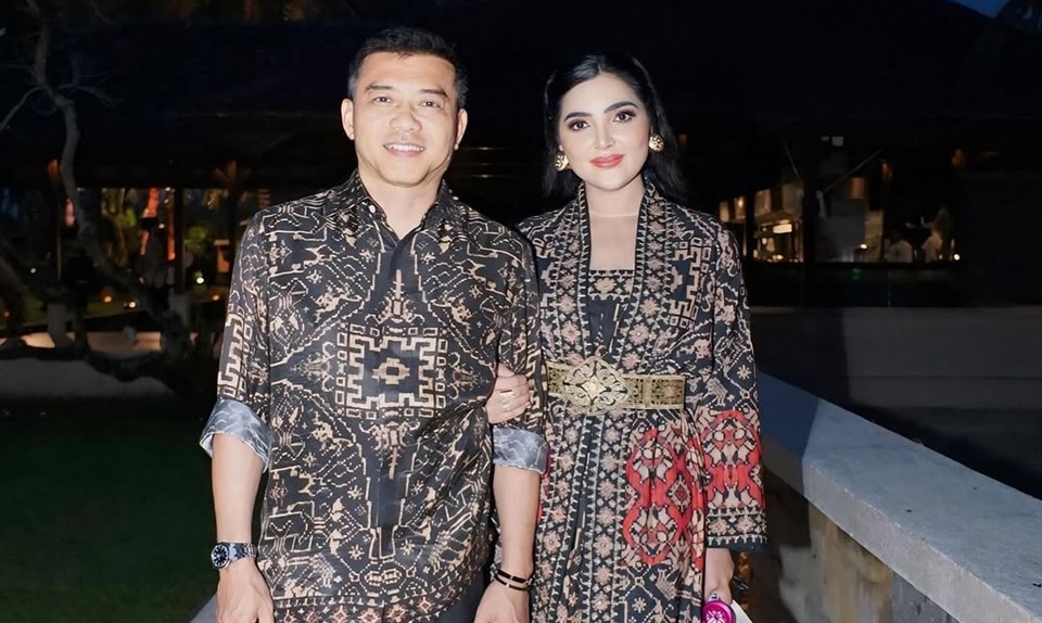 Jam Tangan Mewah Anang Hermansyah di Pernikahan Luna Maya [YouTube]