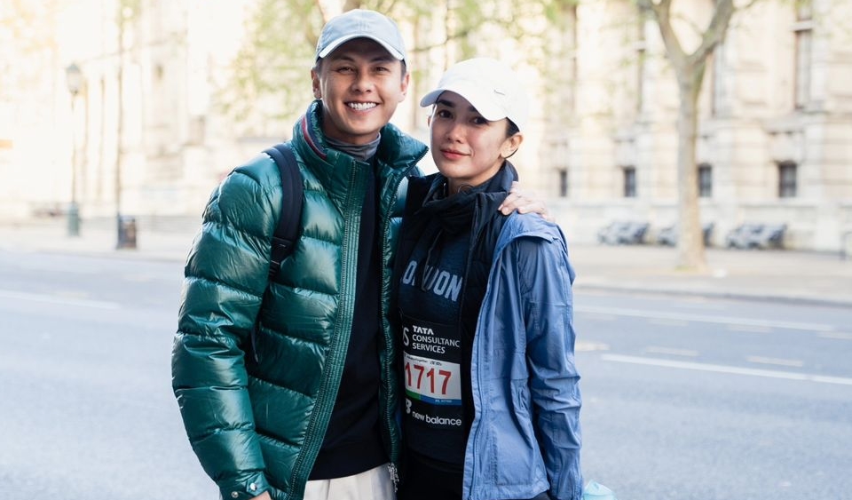 Ussy Sulistiawaty Maraton di London, Andhika Pratama Hadiahi Perhiasan Gelang Senilai Rp66 Jutaan