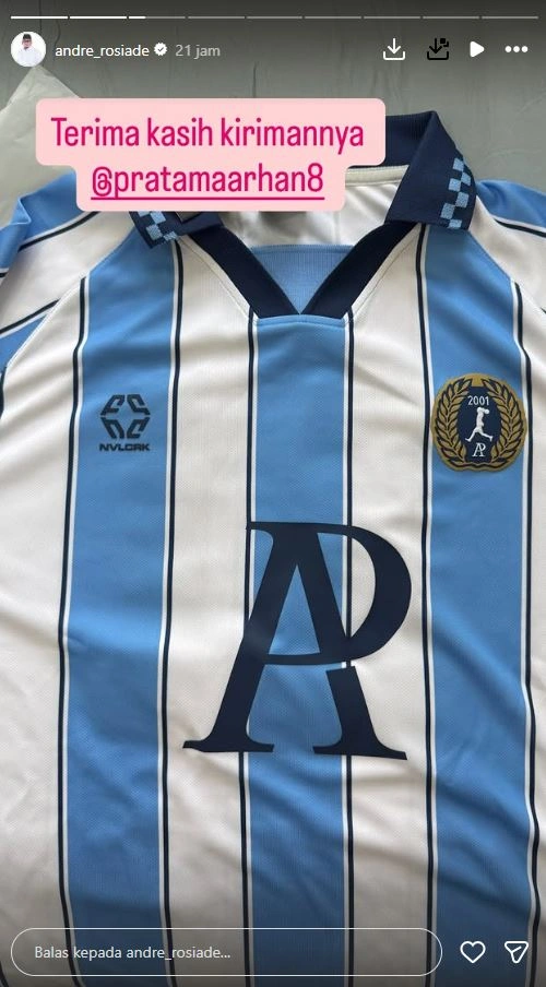Andre Rosiade Dapat Hadiah Dari Pratama Arhan Instagram Andre Rosiade