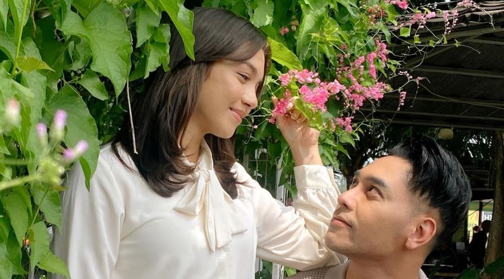 Krisjiana Baharudin Elus-elus Rambut Angela Gilsha, Netizen Geram