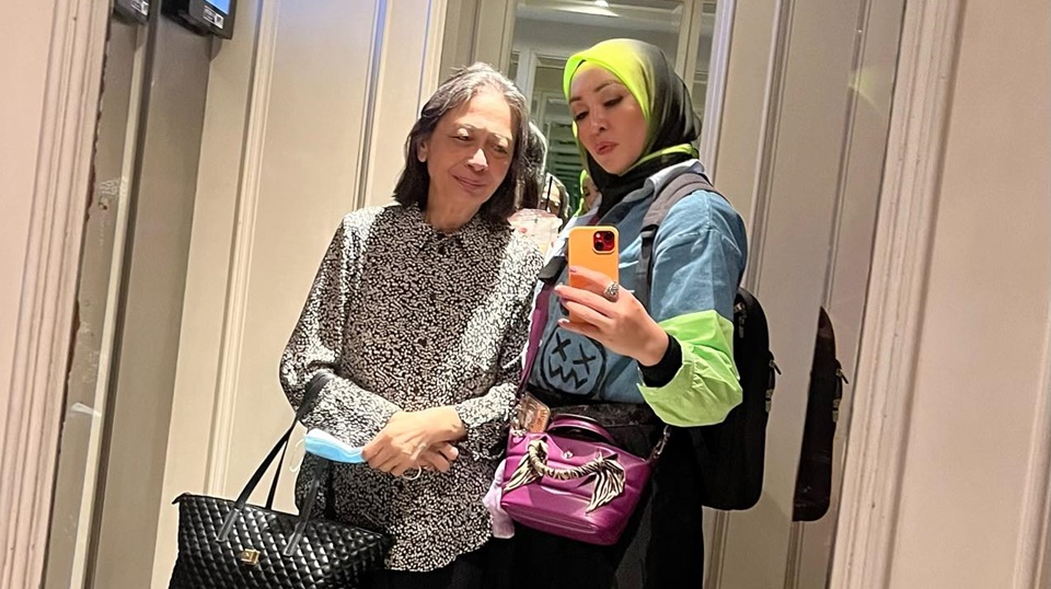 Alami Demensia, Ibu Angelina Sondakh Takut Matahari